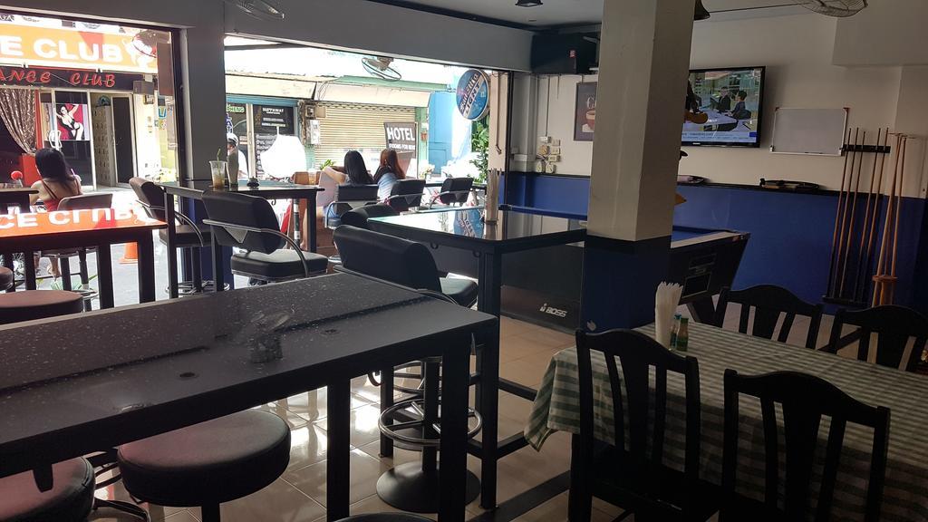 Sandman Hotel & Sports Bar Pattaya Exterior foto