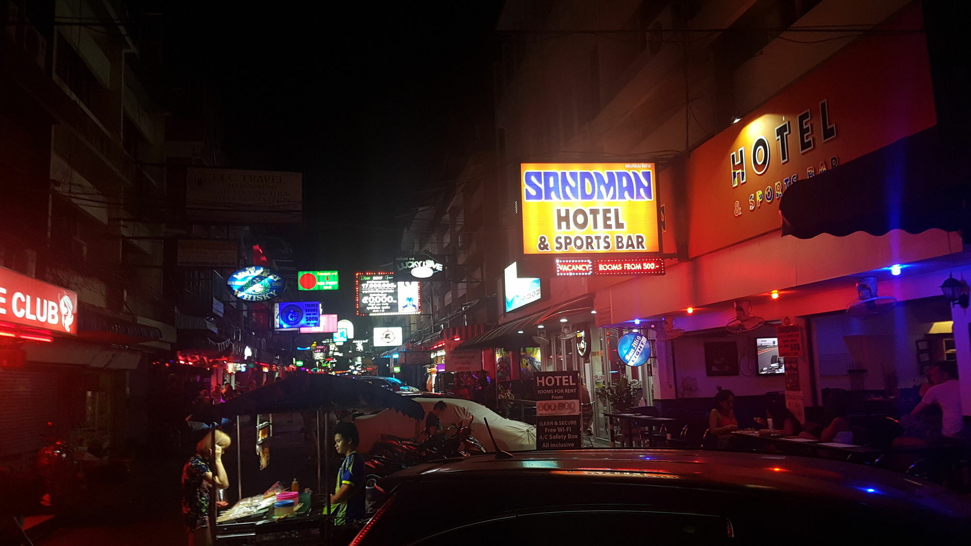 Sandman Hotel & Sports Bar Pattaya Exterior foto